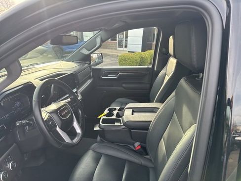 Used 2024 GMC Sierra 1500 SLT image 15
