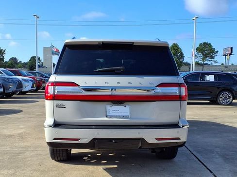 Certified 2021 Lincoln Navigator Reserve RWD image 22