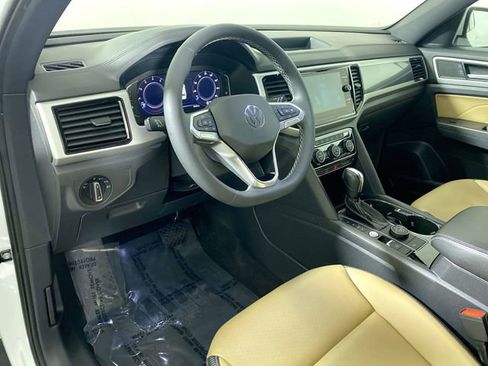 Used 2022 Volkswagen Atlas Cross Sport SE image 21