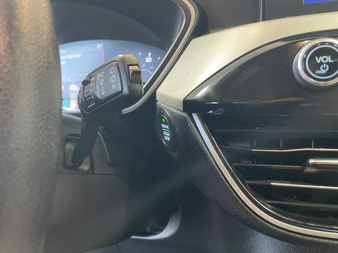 Used 2020 Ford Escape SE FWD image 30