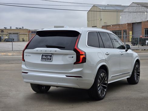 New 2026 Volvo XC90 B6 Ultra image 9