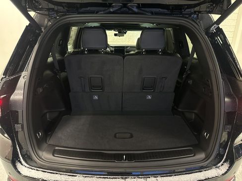 New 2025 Jeep Grand Cherokee L Limited w/ Luxury Tech Group II image 39