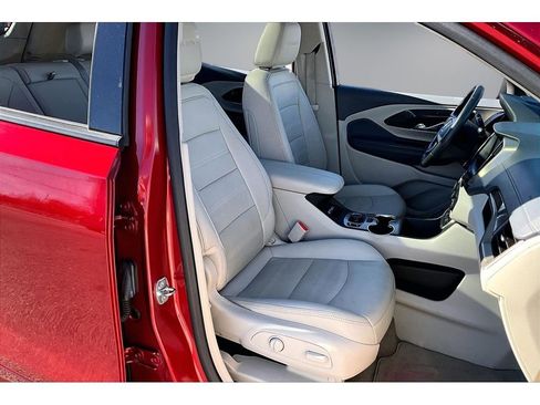 Used 2023 GMC Terrain Denali image 29