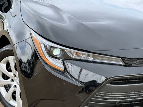 Used 2026 Toyota Corolla LE image 3