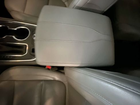 Used 2018 Chevrolet Traverse Premier w/ LPO, Floor Liner Package AWD/4WD image 21