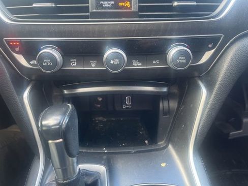 Used 2018 Honda Accord EX-L image 15