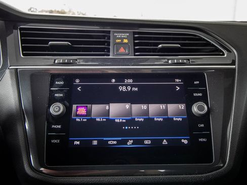 Certified 2023 Volkswagen Tiguan SE R-Line FWD image 37