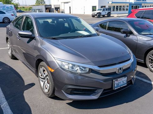 Used 2018 Honda Civic LX image 3