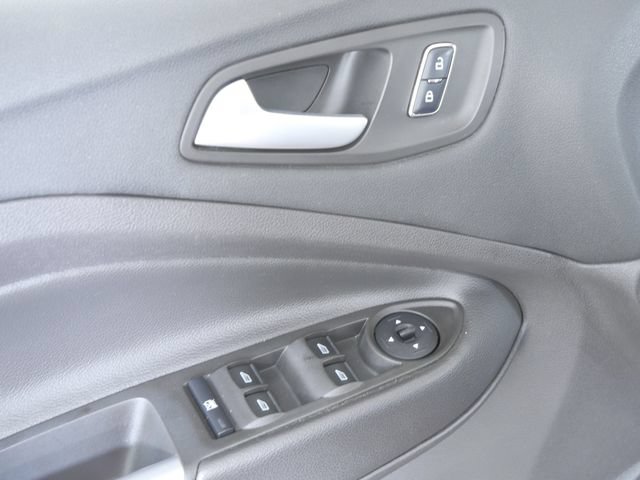 Used 2015 Ford Escape SE FWD image 18