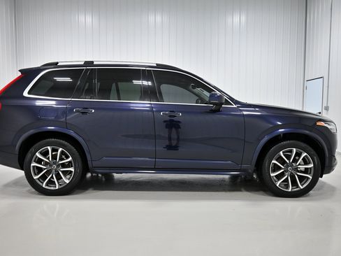 Used 2019 Volvo XC90 T6 Momentum w/ Protection Package Premier AWD/4WD image 40