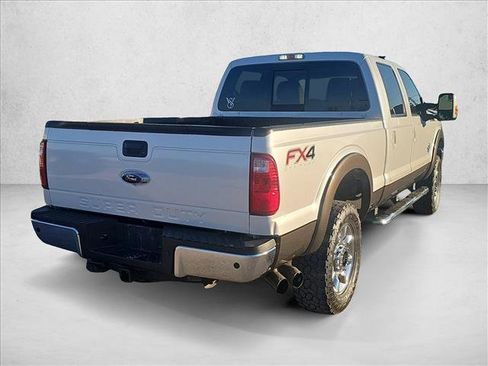 Used 2016 Ford F250 Lariat w/ Lariat Interior Package image 5