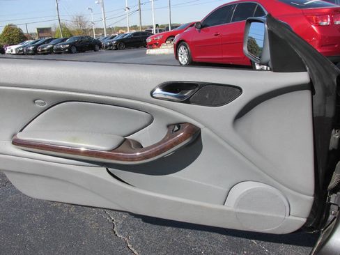 Used 2005 BMW 325Ci Convertible RWD image 22