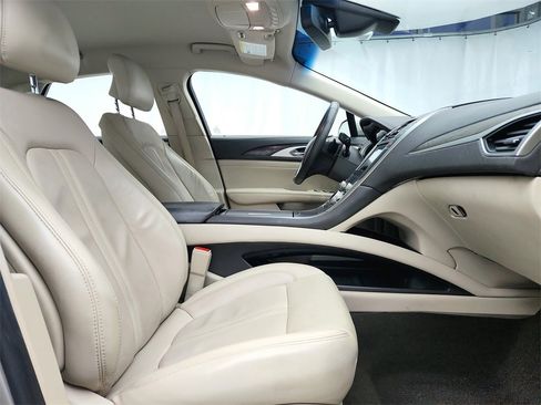 Used 2019 Lincoln MKZ Reserve image 25