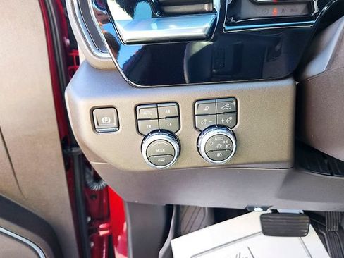 Used 2026 GMC Sierra 1500 SLT w/ SLT Premium Plus Package AWD/4WD image 17