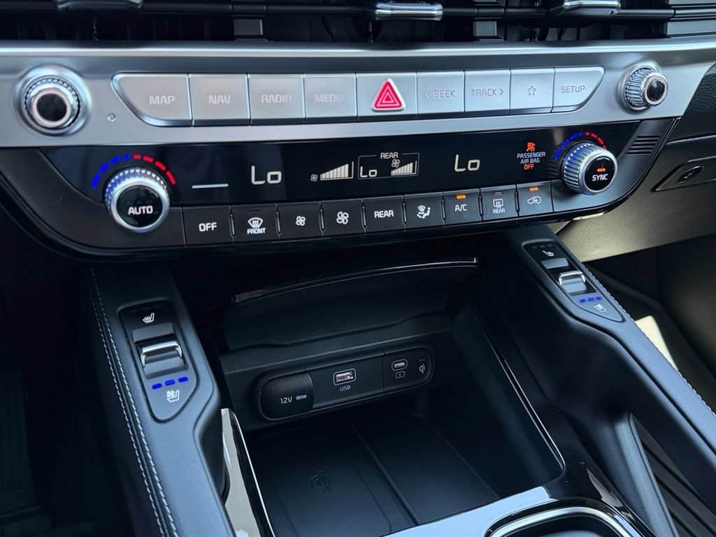Used 2025 Kia Telluride EX FWD image 25