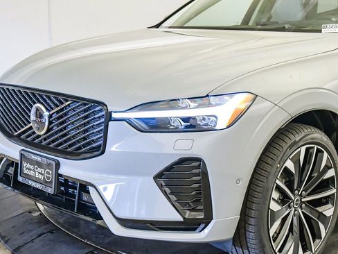 New 2026 Volvo XC60 T8 Ultra w/ Protection Package Premier AWD/4WD image 9