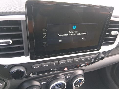 New 2025 Hyundai Venue Limited image 24