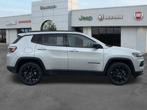 New 2026 Jeep Compass Latitude w/ Quick Order Package 29K AWD/4WD image 8
