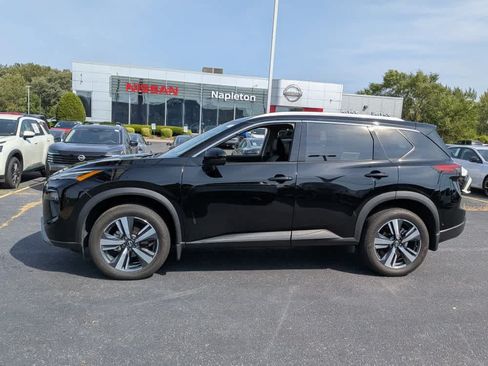 Used 2024 Nissan Rogue SL w/ SL Premium Package AWD/4WD image 4