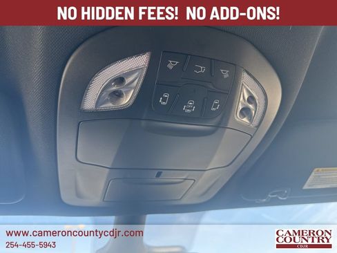New 2026 Chrysler Pacifica Select w/ S Appearance Package FWD image 13