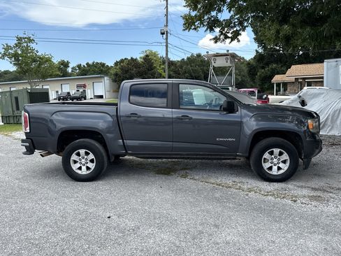 Used 2017 GMC Canyon 2WD Crew Cab w/ Convenience Package image 6
