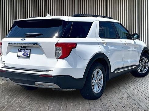 Used 2021 Ford Explorer XLT w/ Equipment Group 202A RWD image 2