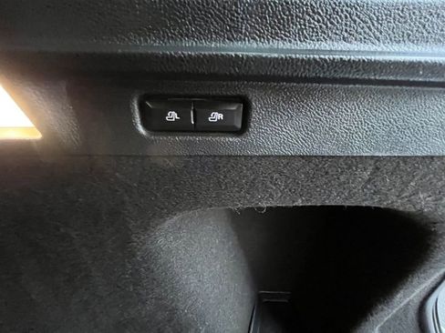 Certified 2022 Lincoln Corsair Reserve w/ Equipment Group 201A image 26