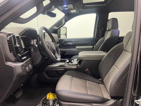 New 2026 Chevrolet Silverado 2500 ZR2 w/ LPO, Dark Essentials Package AWD/4WD image 6