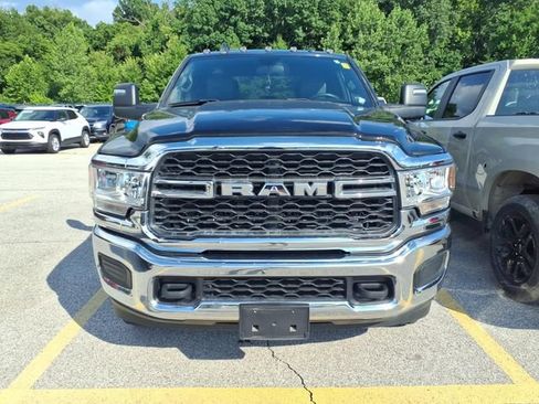 Used 2023 RAM 2500 Tradesman w/ Chrome Appearance Group AWD/4WD image 2