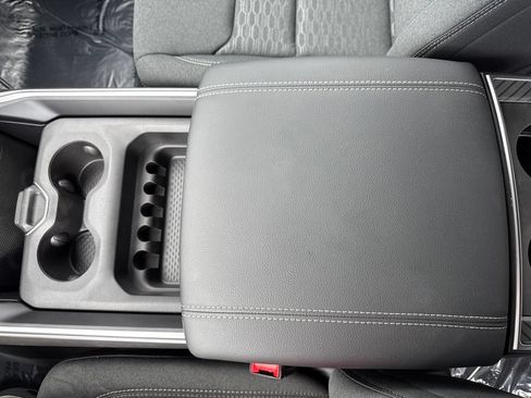 New 2026 RAM 1500 Express AWD/4WD image 27