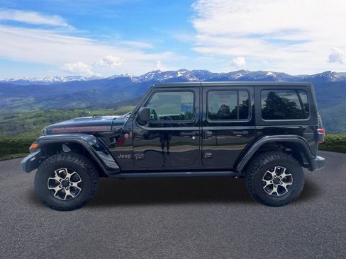 Used 2018 Jeep Wrangler Unlimited Rubicon w/ LED Lighting Group AWD/4WD image 2