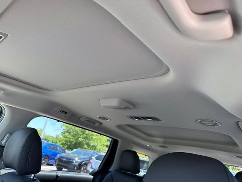 New 2026 Kia Carnival SX FWD image 16