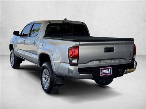 Used 2018 Toyota Tacoma SR5 RWD image 3