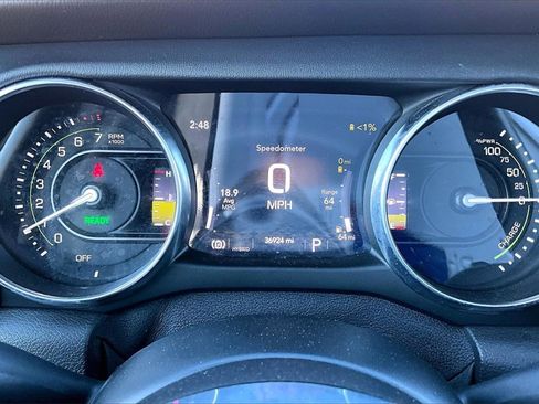 Used 2021 Jeep Wrangler Unlimited Sahara w/ Cold Weather Group image 21