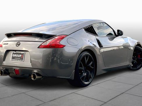 Used 2016 Nissan 370Z Sport image 12