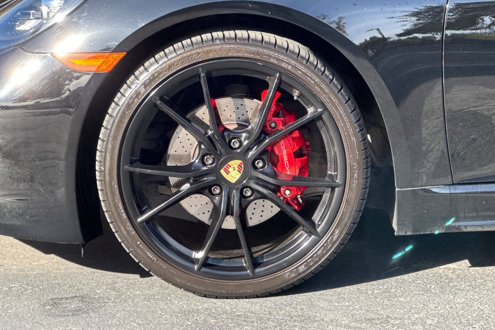 Used 2019 Porsche 718 Cayman S RWD image 32