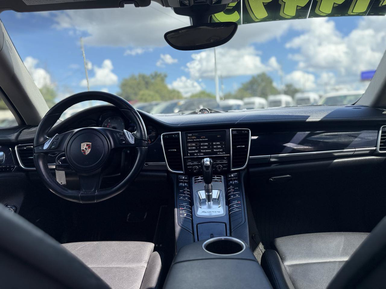 Used 2013 Porsche Panamera S RWD image 38