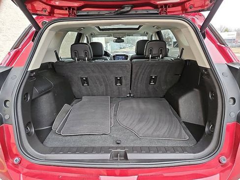 Used 2018 GMC Terrain Denali w/ Advanced Safety Package image 31