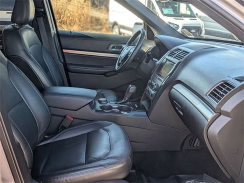 Used 2018 Ford Explorer XLT w/ Equipment Group 202A image 38