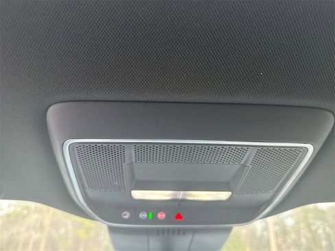 Used 2025 GMC Sierra EV Denali image 19