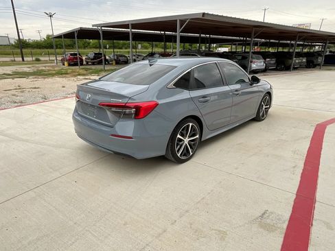 Used 2024 Honda Civic Touring image 7