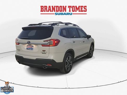 Used 2025 Subaru Ascent Touring AWD/4WD image 9