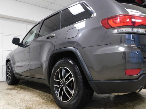 Used 2021 Jeep Grand Cherokee Trailhawk w/ Premium Lighting Group AWD/4WD image 79