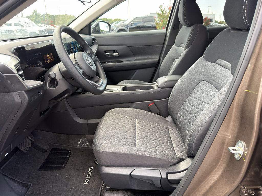 Used 2026 Nissan Kicks SV FWD image 20