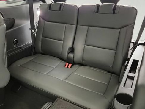 New 2026 Ford Explorer Active w/ Active Comfort Package AWD/4WD image 24