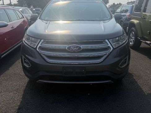 Used 2018 Ford Edge Titanium w/ Technology Package AWD/4WD image 19