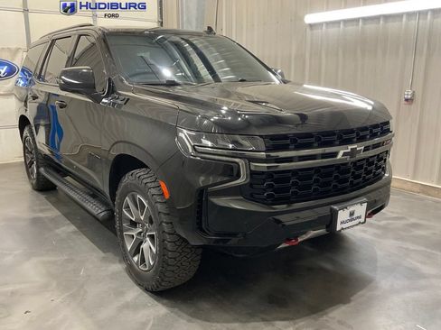 Used 2022 Chevrolet Tahoe Z71 w/ Luxury Package AWD/4WD image 1