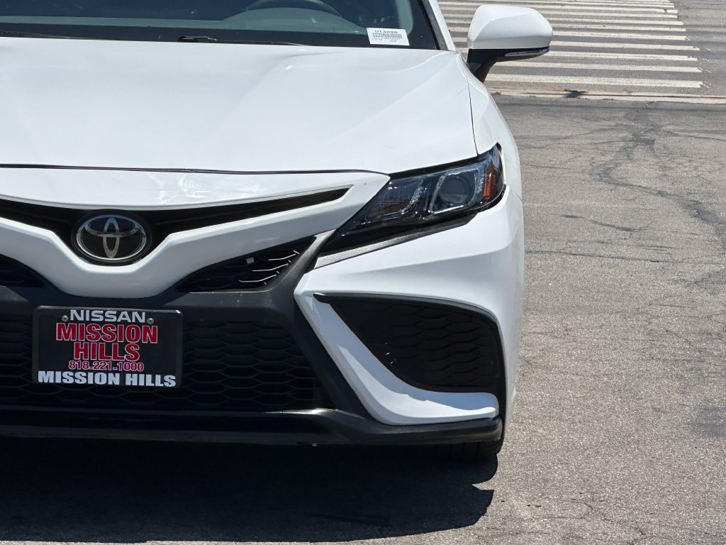 Used 2023 Toyota Camry SE w/ Convenience Package FWD image 13