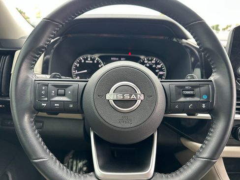 Used 2022 Nissan Pathfinder SV FWD image 23