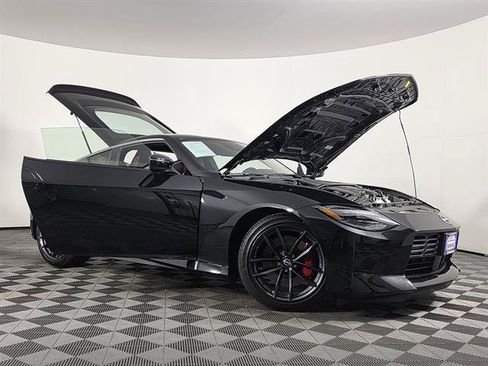 Used 2024 Nissan Z Performance w/ Floor Mat Package RWD image 39